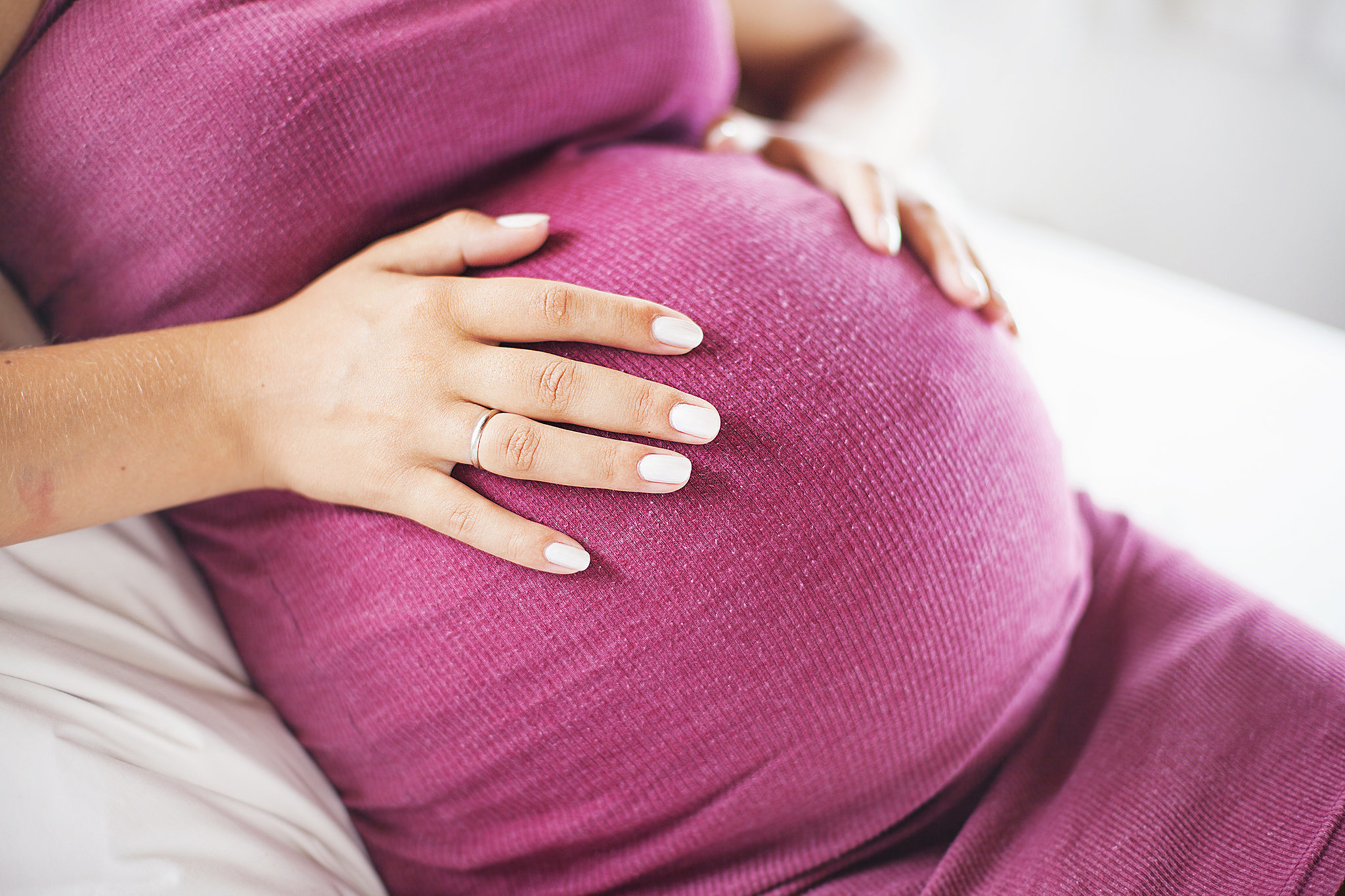 Когда опускается живот при беременности